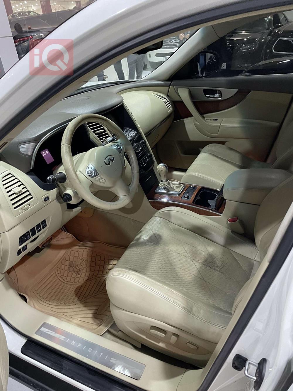انفنتي QX70